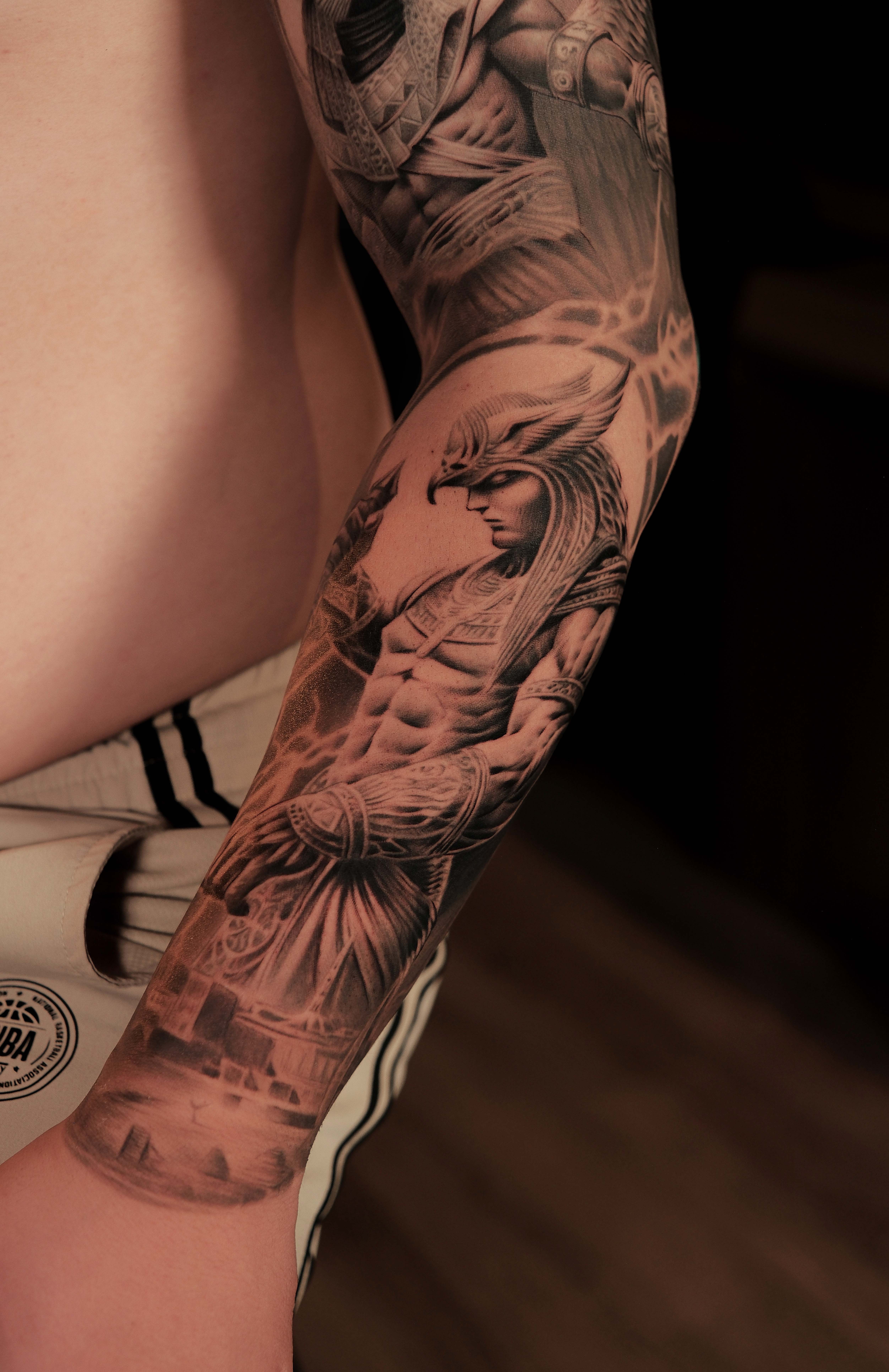 tattoo-realistic-fullarm-male 3